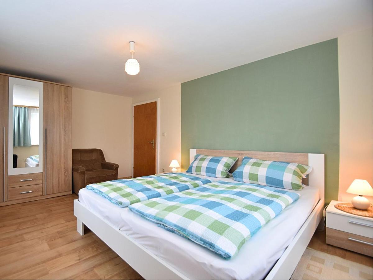Holiday Home With Garden Near The Forest Arnschwang Екстер'єр фото